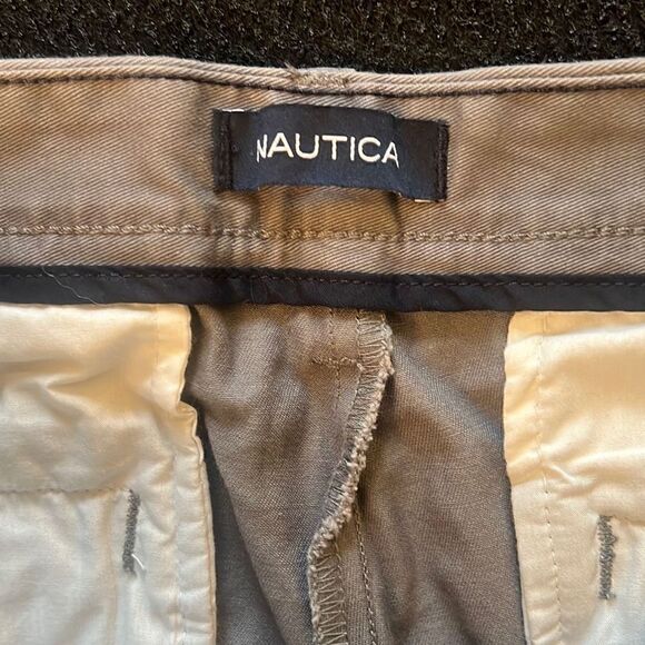 Nautica Men's True Navy Flat Front Shorts In Castlerock (Belt Included) Size 32 - Picture 11 of 16